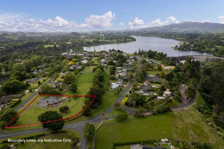Photo of property in 2 Lake View Drive, Karapiro, Cambridge, 3494