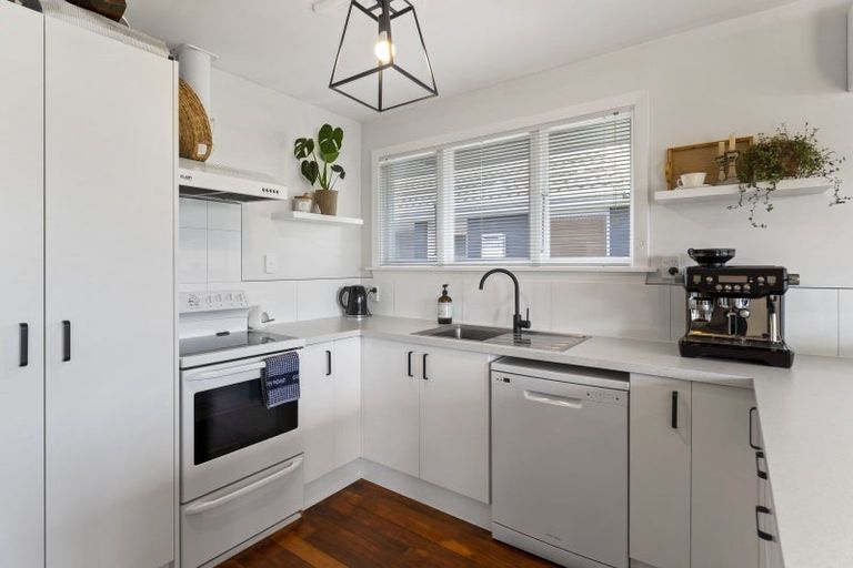 Photo of property in 60 Wingate Street, Redwood, Christchurch, 8051