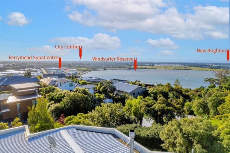 Photo of property in 9a Janice Place, Mount Pleasant, Christchurch, 8081