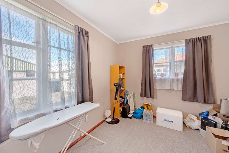 Photo of property in 96 Nuffield Avenue, Marewa, Napier, 4110