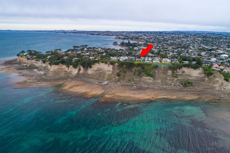 Photo of property in 38 Cliff Road, Torbay, Auckland, 0630