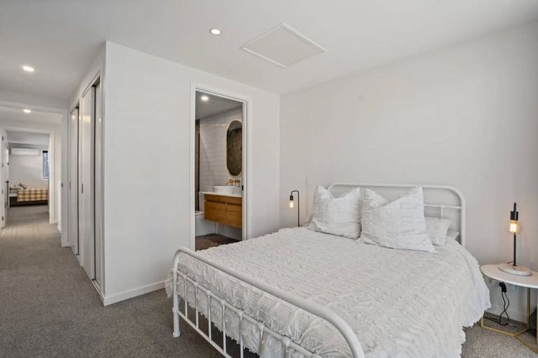 Photo of property in 51 Ryan Loop, Jacks Point, 9371