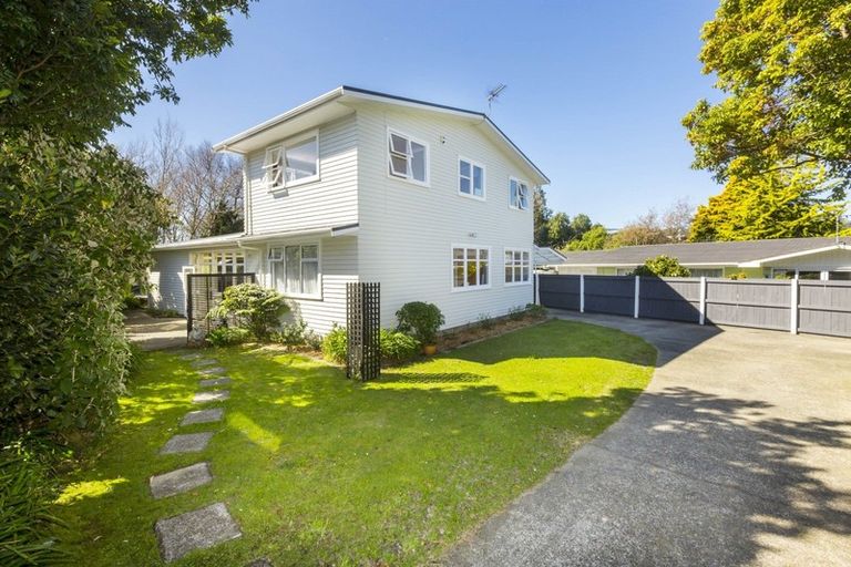 Photo of property in 43 Burns Grove, Trentham, Upper Hutt, 5018