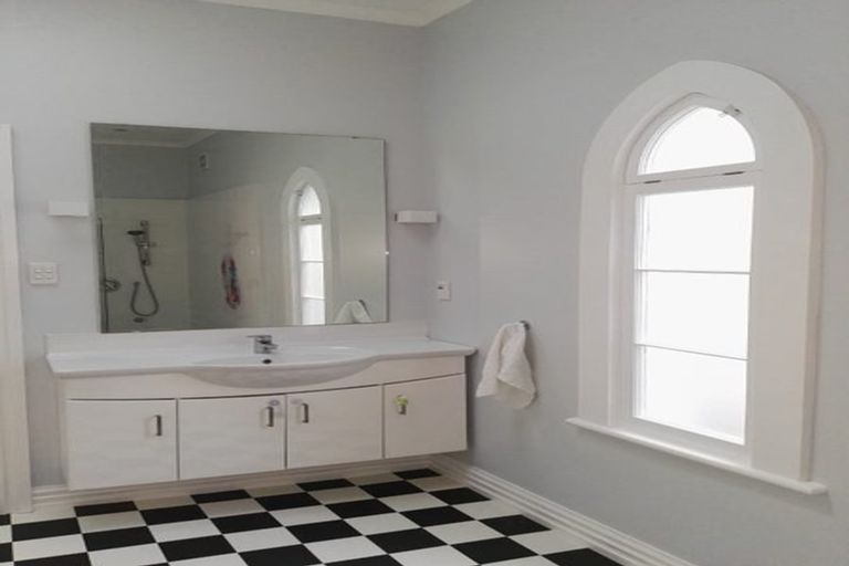 Photo of property in 62 Honiana Te Puni Street, Aro Valley, Wellington, 6021