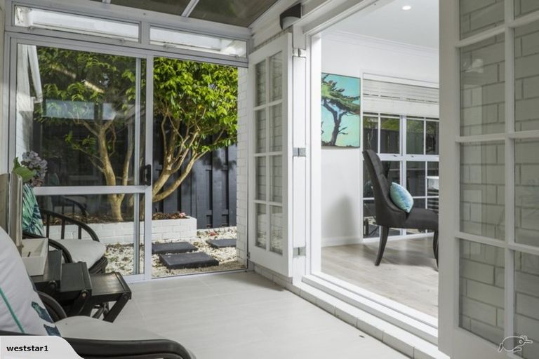 Photo of property in 2/15 Saltburn Road, Milford, Auckland, 0620