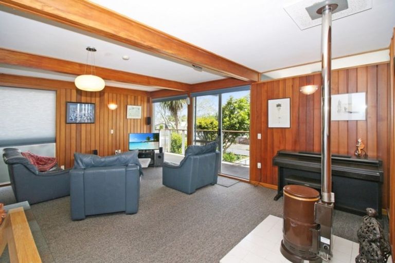 Photo of property in 21 Penrith Street, Westown, New Plymouth, 4310