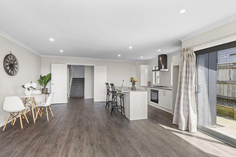 Photo of property in 84 Endeavour Drive, Whitby, Porirua, 5024