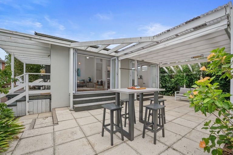 Photo of property in 1/11 Rewiti Avenue, Takapuna, Auckland, 0622