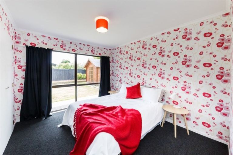 Photo of property in 77 Pacific Drive, Fitzherbert, Palmerston North, 4410