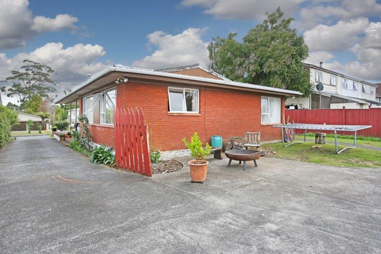 Photo of property in 92 Beaumonts Way, Manurewa, Auckland, 2102