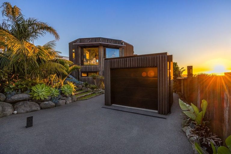 Photo of property in 14 Wilson Way, Waikanae, 5036