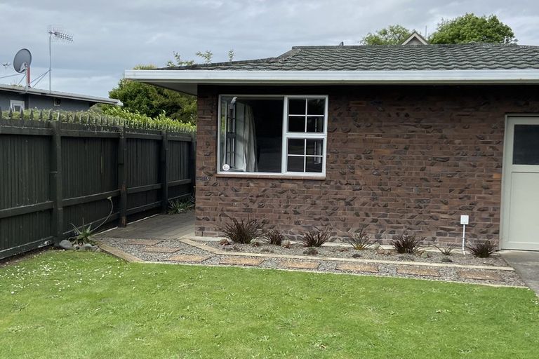 Photo of property in 79a Churchill Avenue, Hokowhitu, Palmerston North, 4410