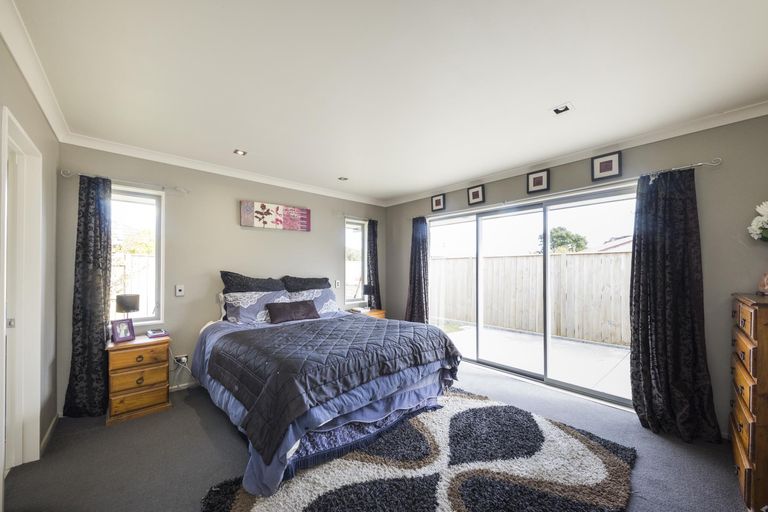 Photo of property in 9 Dryden Court, Kelvin Grove, Palmerston North, 4414