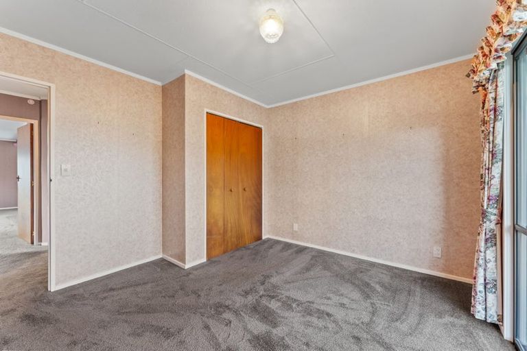 Photo of property in 16 Warwick Place, Springvale, Whanganui, 4501