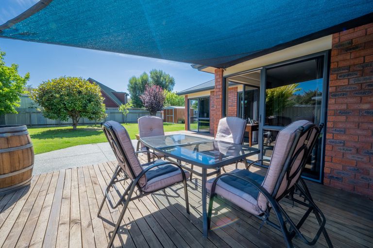 Photo of property in 60 Newcastle Street, Clyde, 9330