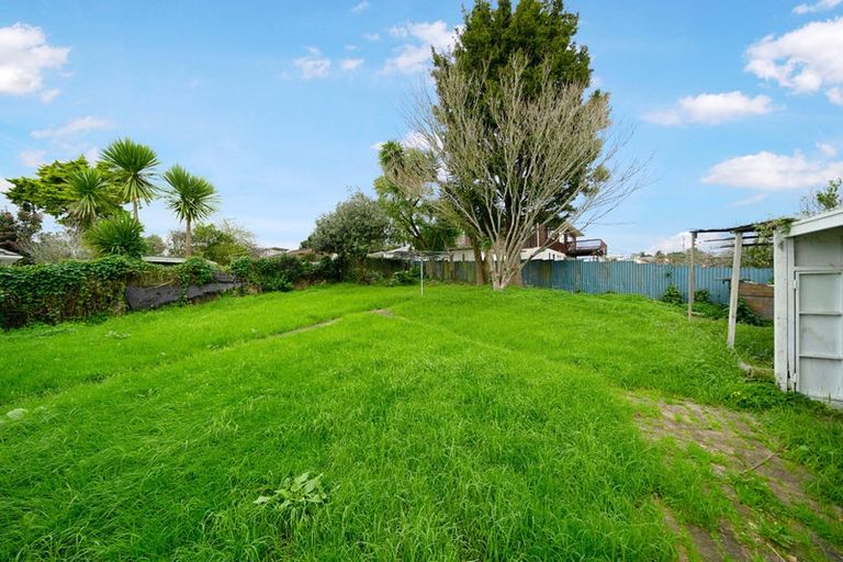 Photo of property in 10 Ribblesdale Road, Henderson, Auckland, 0612