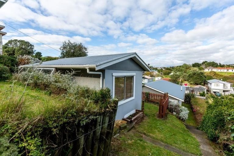 Photo of property in 10 Parris Street, Moturoa, New Plymouth, 4310