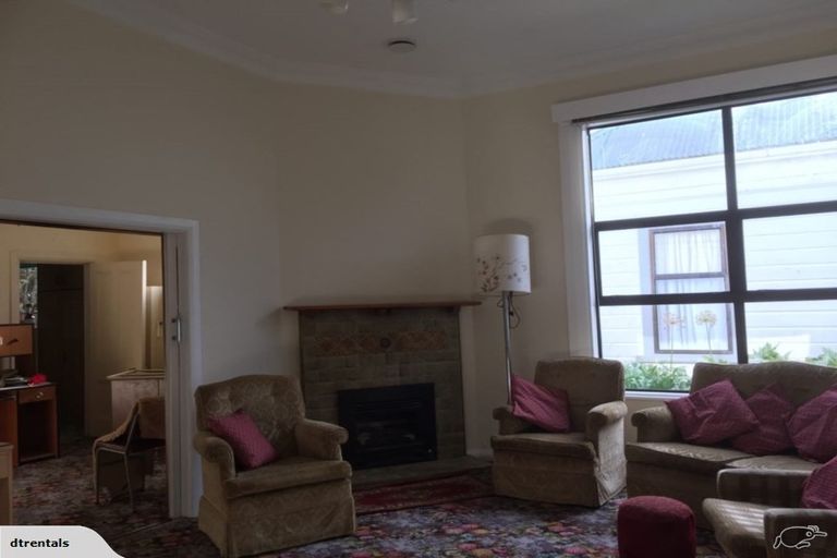 Photo of property in 70 Derwent Street, Island Bay, Wellington, 6023