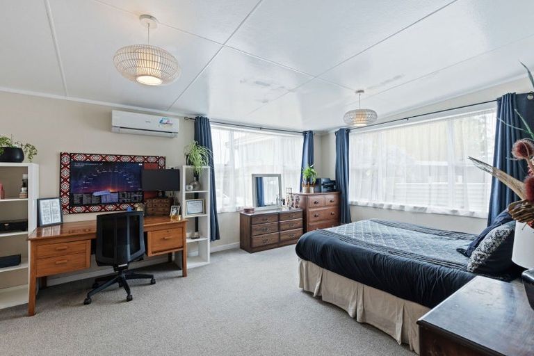 Photo of property in 20b Calgher Avenue, Waitara, 4320