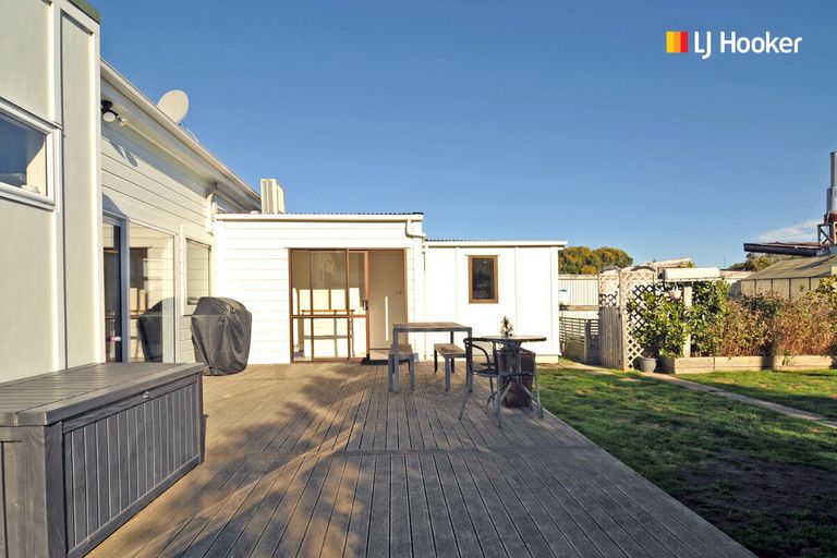 Photo of property in 23 Burns Street, South Dunedin, Dunedin, 9012