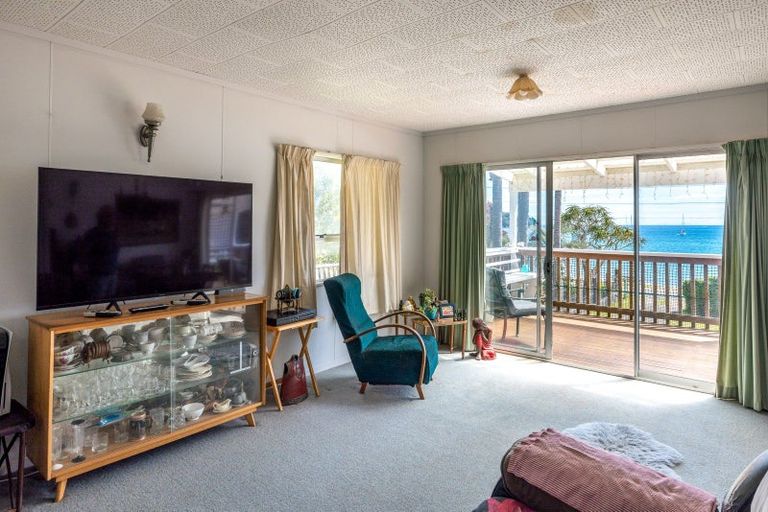 Photo of property in 16 Beach Parade, Oneroa, Waiheke Island, 1081