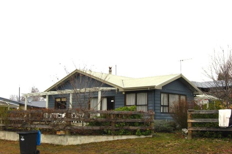 Photo of property in 6 Reid Crescent, Arrowtown, 9302