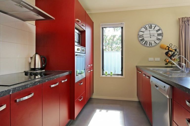 Photo of property in 14a Arbuckle Road, Frimley, Hastings, 4120