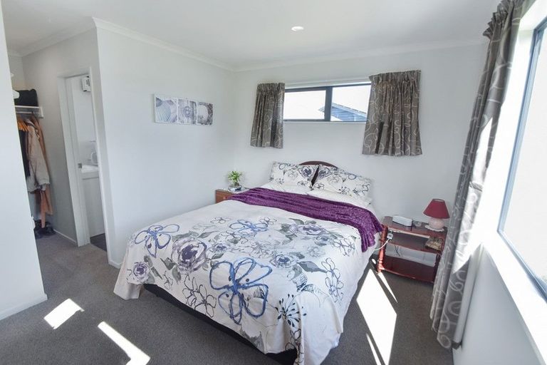 Photo of property in 17 Cirrus Place, Omarama, 9412