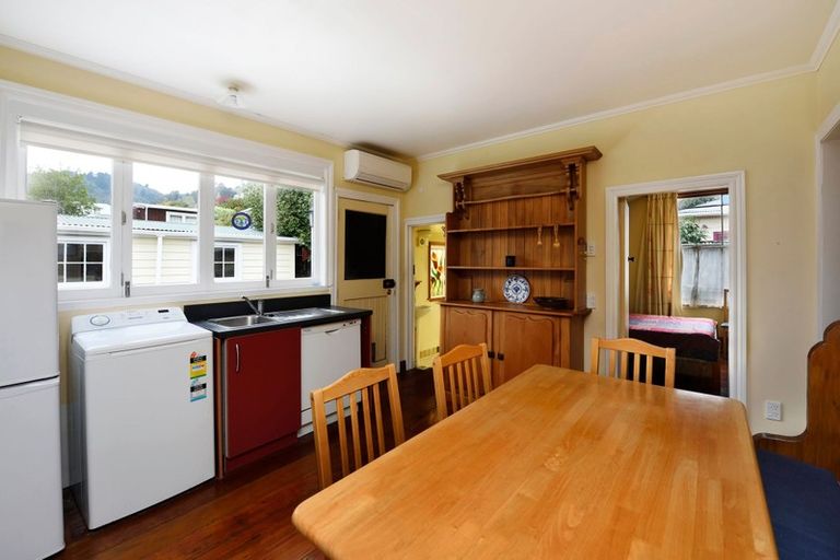 Photo of property in 143 Tasman Street, Nelson, 7010