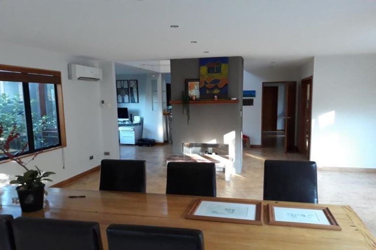 Photo of property in 8 Dalefield Drive, Cashmere, Christchurch, 8022