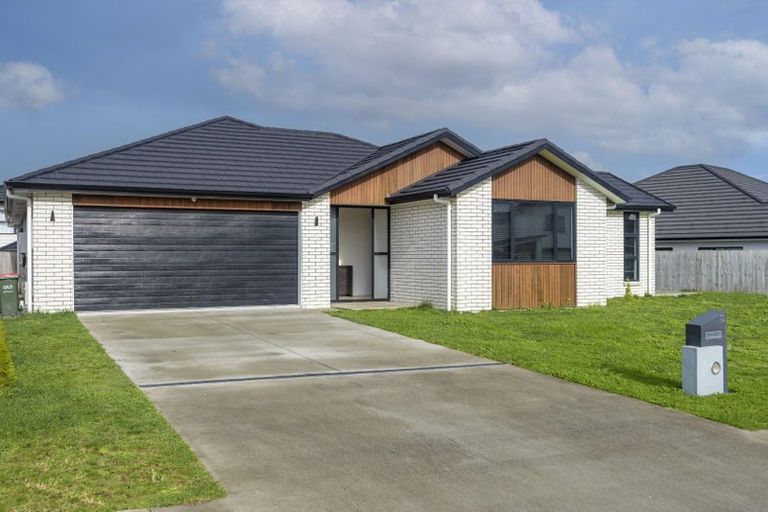 Photo of property in 22 Tokerau Drive, Rototuna North, Hamilton, 3210