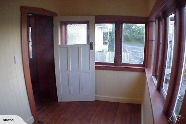 Photo of property in 19b Stafford Road, Northcote Point, Auckland, 0627