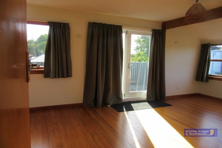 Photo of property in 23 Garreg Road, Fendalton, Christchurch, 8052