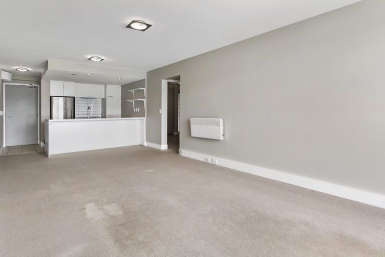 Photo of property in The Capital, 11/370 Oriental Parade, Oriental Bay, Wellington, 6011