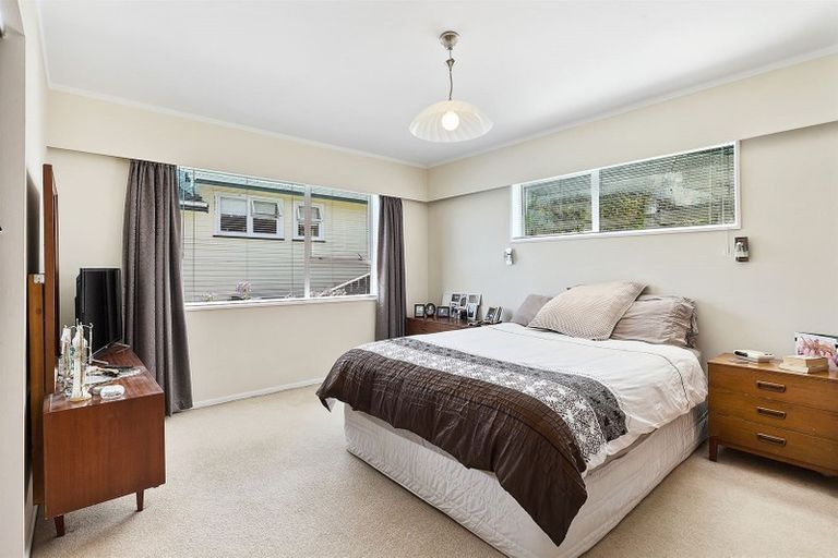Photo of property in 20 Forth Place, Papakowhai, Porirua, 5024
