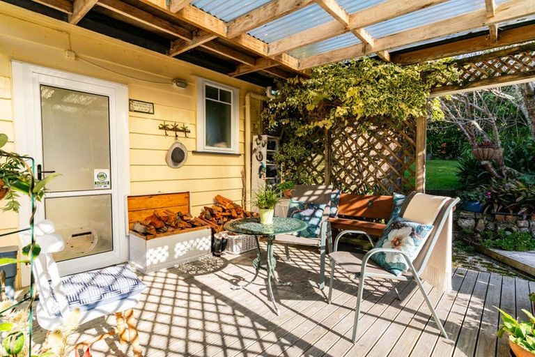 Photo of property in Plam House, 669 Pahi Road, Pahi, Paparoa, 0571