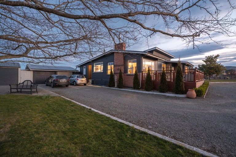 Photo of property in 65 Timaru Road, Waimate, 7924