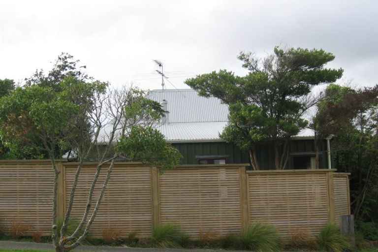 Photo of property in 7 Fenchurch Grove, Stokes Valley, Lower Hutt, 5019