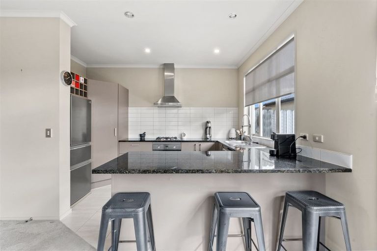 Photo of property in 119 Baverstock Road, Flat Bush, Auckland, 2016