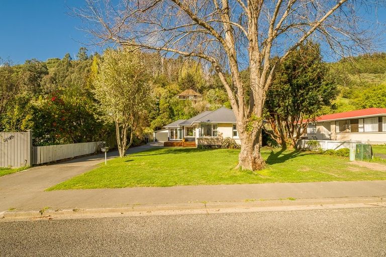 Photo of property in 107 Bowenvale Avenue, Cashmere, Christchurch, 8022