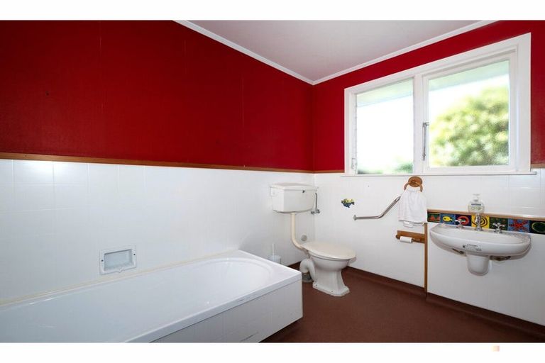 Photo of property in 35 Connolly Street, Geraldine, 7930