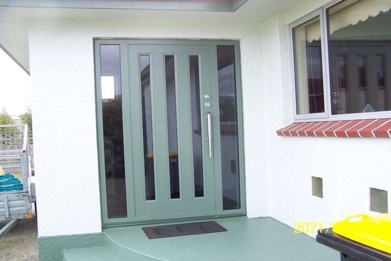 Photo of property in 39 Holloway Street, Waikiwi, Invercargill, 9810