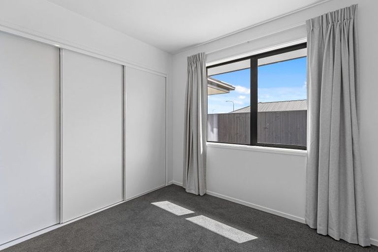 Photo of property in 6 Weaver Street, Woodend, 7691