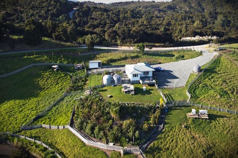 Photo of property in 1264 Millbrook Road, Taipuha, Paparoa, 0571