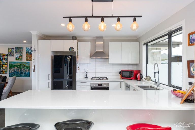 Photo of property in 44 Buddle Road, Wallaceville, Upper Hutt, 5018