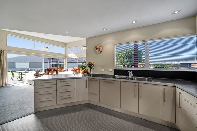 Photo of property in 33 Dillon Drive, Bell Block, New Plymouth, 4312