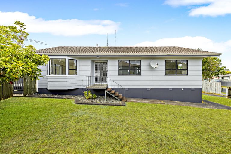 Photo of property in 26 Secretariat Place, Randwick Park, Auckland, 2105