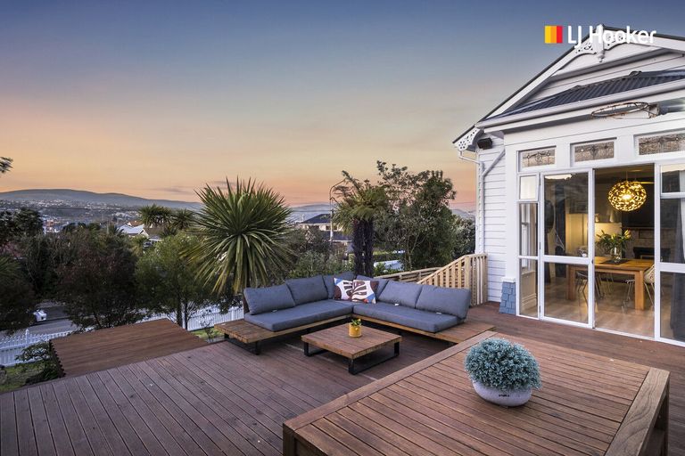 Photo of property in 151 Victoria Road, Saint Clair, Dunedin, 9012