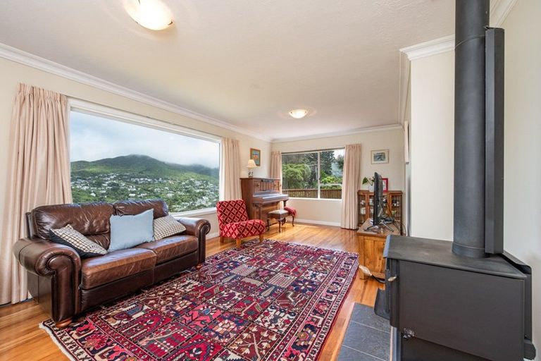 Photo of property in 2 Ambala Way, Ngaio, Wellington, 6035