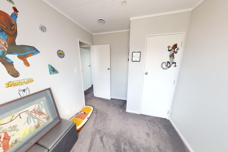 Photo of property in 29 Acacia Street, Kelvin Grove, Palmerston North, 4414